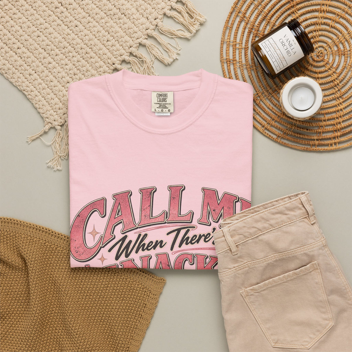 Call Me When There’s Snacks – Funny Dachshund Vintage Graphic Tee