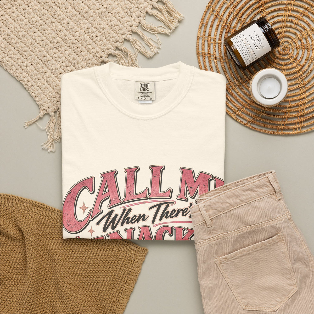 Call Me When There’s Snacks – Funny Dachshund Vintage Graphic Tee
