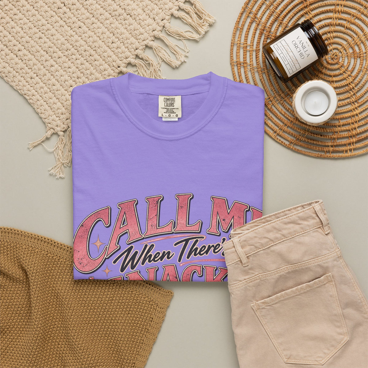 Call Me When There’s Snacks – Funny Dachshund Vintage Graphic Tee